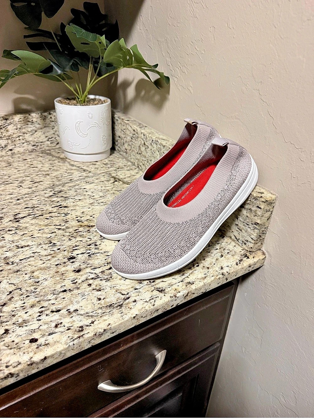 FitFlop Super-Q Knit Slip-On Sneakers Gray